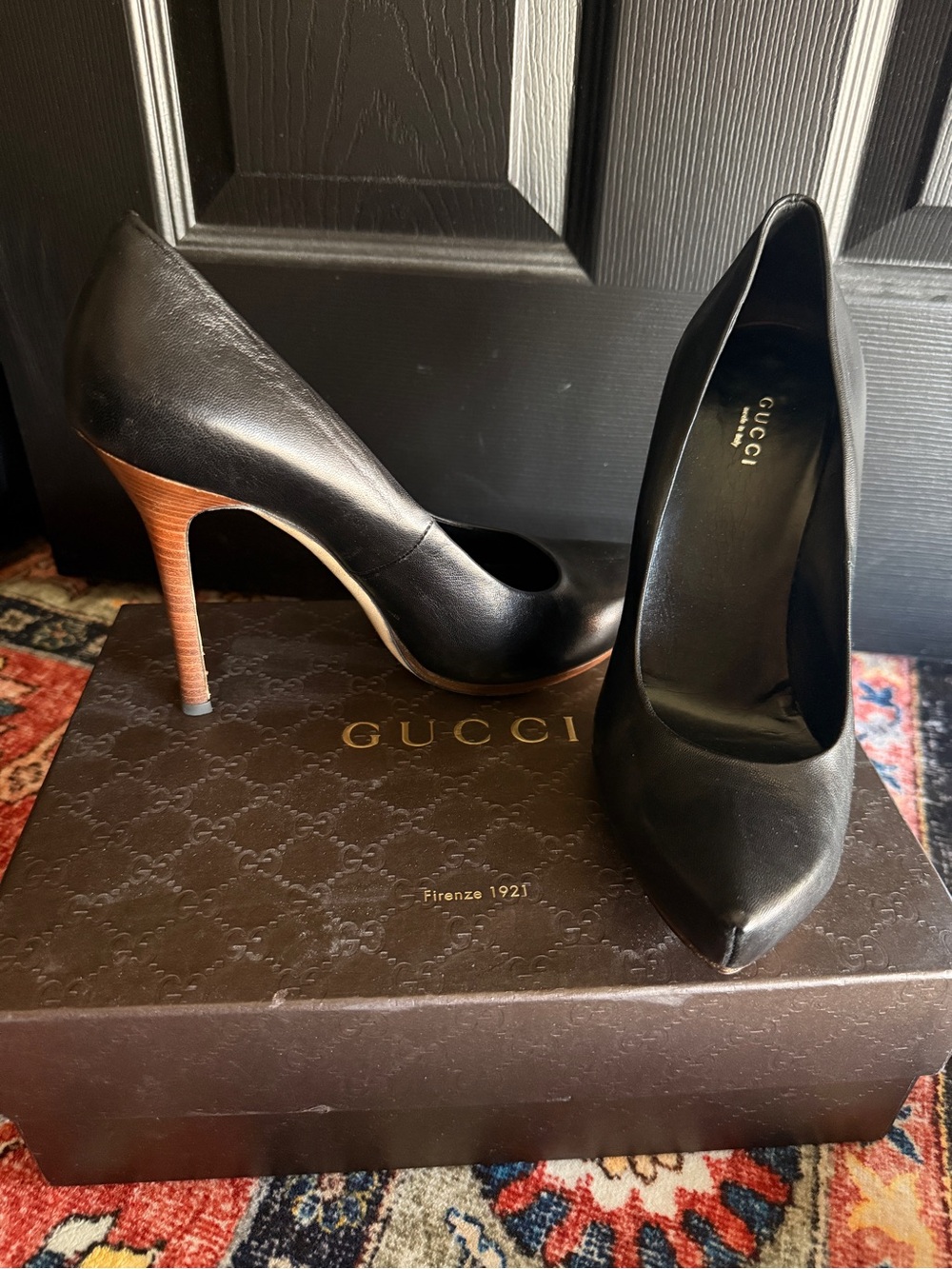 Gucci Black Leather Pointed Toe Pumps with Brown Stacked Heel